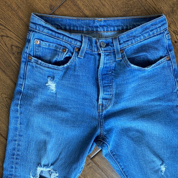 Levi’s - Picture 5 of 9